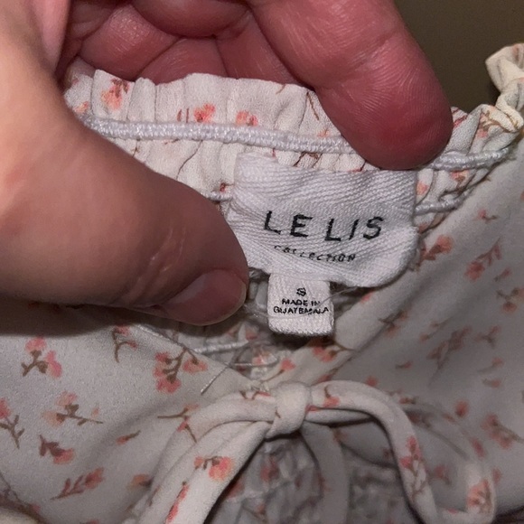 LELIS Floral Crop Top Size Small - Picture 2 of 3